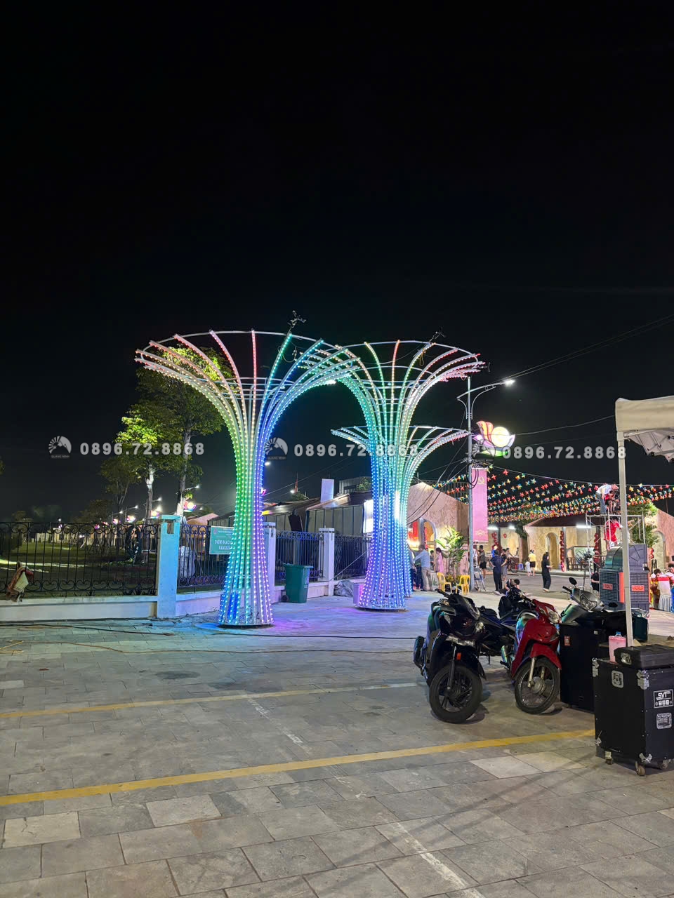 Cây sinh trưởng led khuôn viên công cộng