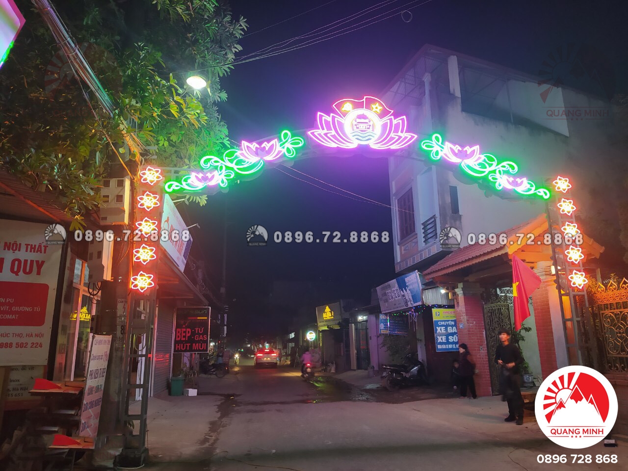 Hoa đèn là một lựa chọn trang trí tiết kiệm năng lượng và thân thiện với môi trường