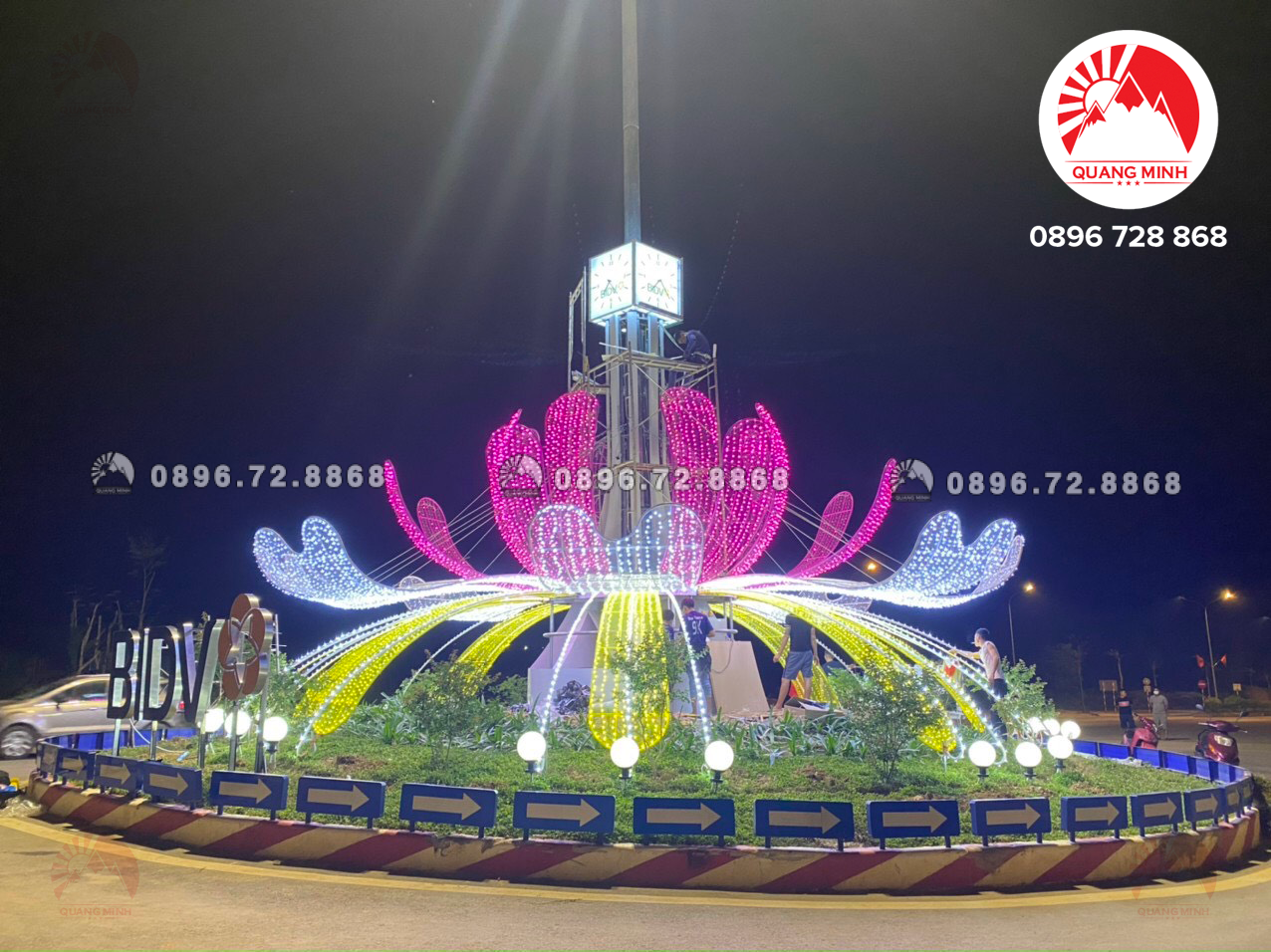 Sản xuất hoa đèn trang trí đảo giao thông Thành phố Cao Bằng